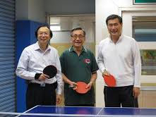 Wilfred_Cl_of_69_ping_pong_rally_after_dinner_in_Hong Kong
