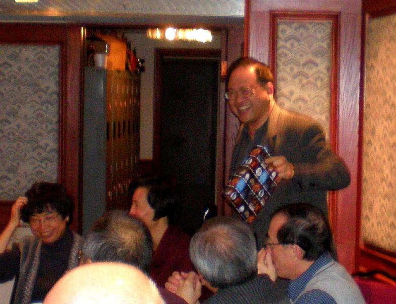 NEWS404_7.jpg - Francis Kwong wins lucky draw